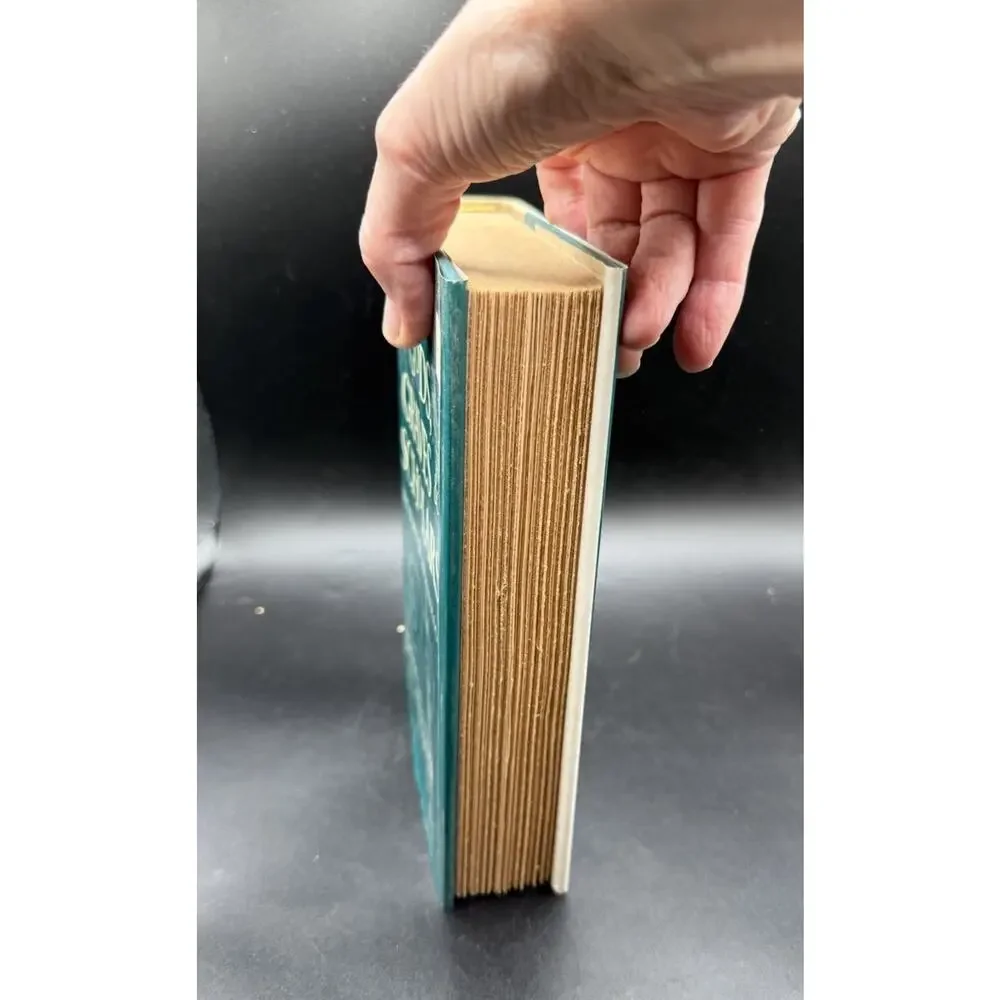 Gods, Graves & Scholars: The Story of Archaeology by C.W. Ceram